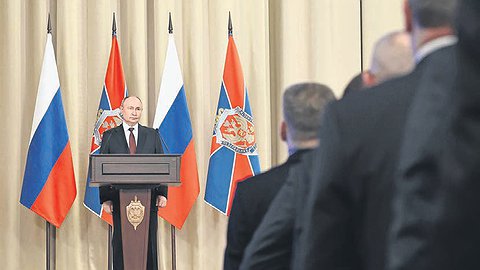 Свой среди своих